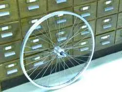 Hinterrad 26X1.90 Schraubkranz Hinterrad 26X1.90 Schraubkranz