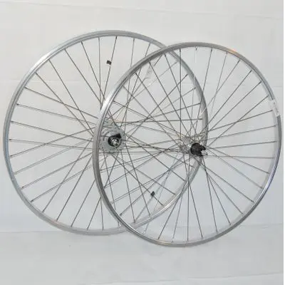 Laufradsatz 28 Zoll Aluminium silber Nabendynamo / Freilaufkörper 8/9-fach