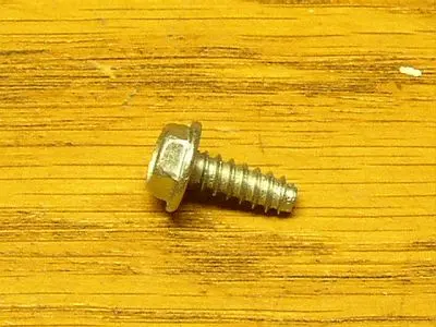 Schneidschraube für Kettenschutz 4,8x13 Schneidschraube für Kettenschutz 4,8x13