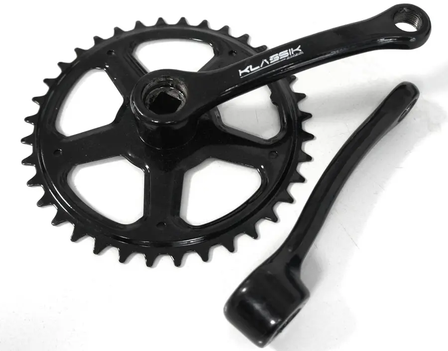 MP Kettenradgarnitur 36 Z., 4-kant, Kurbellänge 125 mm, schwarz Stahl MP Kettenradgarnitur 36 Z., 4-kant, Kurbellänge 125 mm, schwarz Stahl